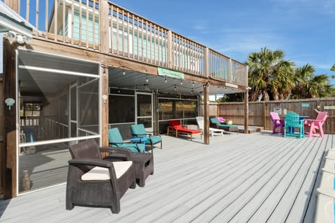House, Multiple Beds (Castaway) | Terrace/patio