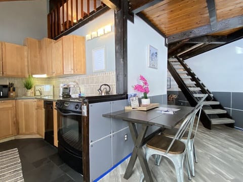 Intimate dining area for a romantic getaway