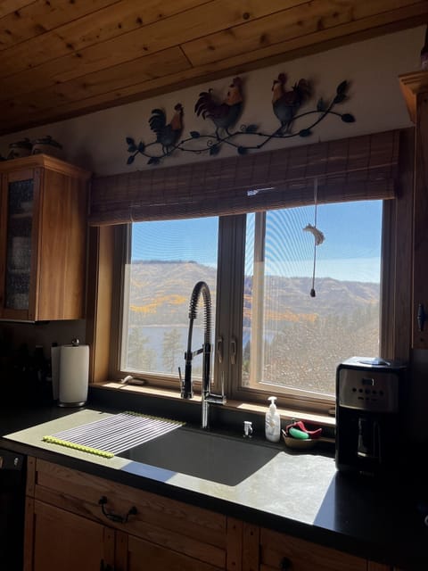 3dcad2e4-e9b0-41cc-b5f8-67539e229847