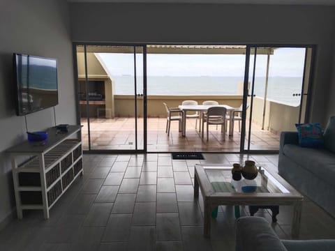 Family Apartment | Living area | Flat-screen TV