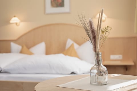 Double Room | In-room safe, desk, soundproofing, free WiFi