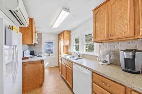 Perfect for whipping up a bite before hitting the Beach.