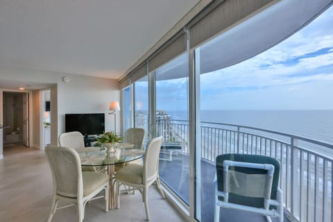 LIVING ROOM VIEW