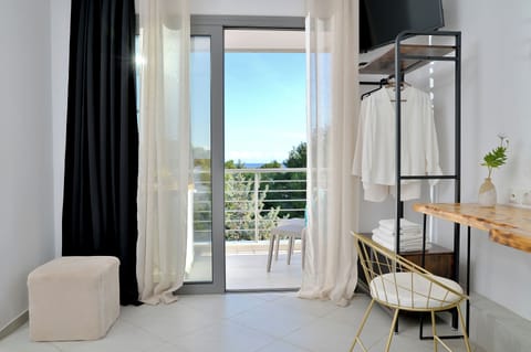 Deluxe Double Room | Egyptian cotton sheets, premium bedding, memory foam beds
