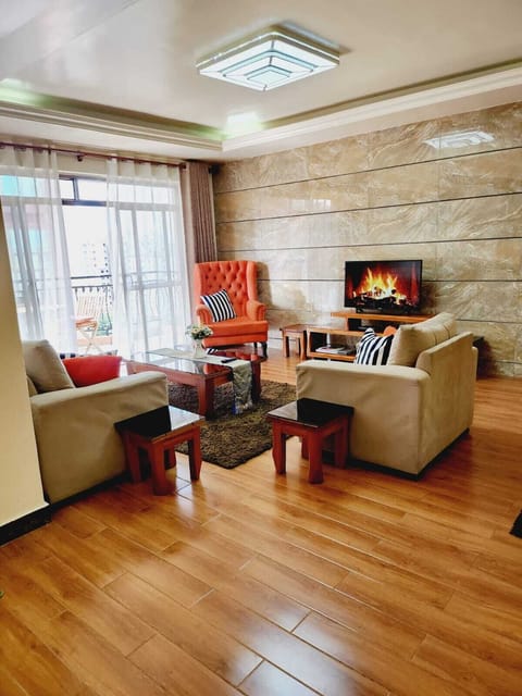 Design Apartment | Living area | 24-inch Smart TV with digital channels