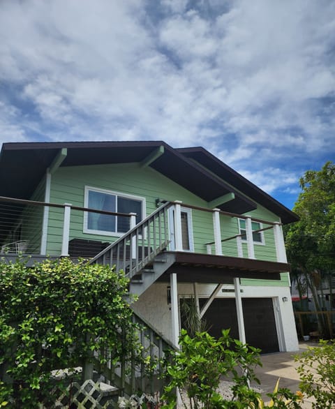 Large Deck perfect for Sunsets, Stargazing or watching a Distant Lightning Storm