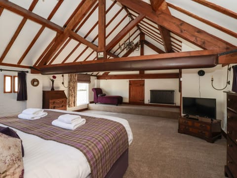 4 bedrooms, individually decorated, individually furnished, free WiFi