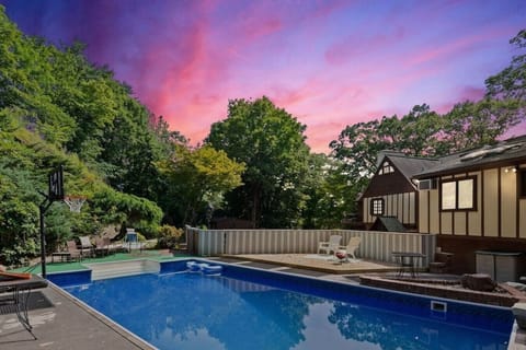 Sunset at the property perfect for instagrammable pictures!