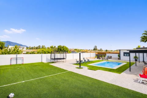 Rural house with pool in Mijas Costa