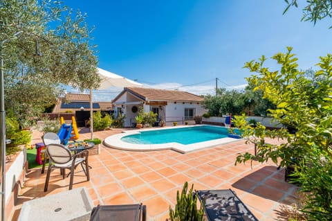 Rural house with pool in Alhaurín de la Torre