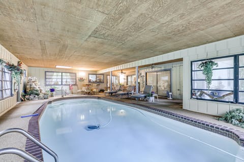 Brandon Vacation Rental | 4BR | 3BA | Step-Free Access | 3,300 Sq Ft