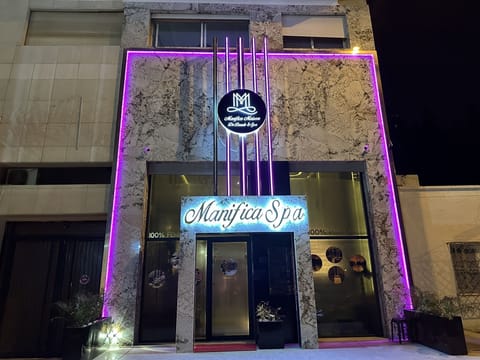 Turkish bath, body treatments, hydrotherapy, aromatherapy, body scrubs