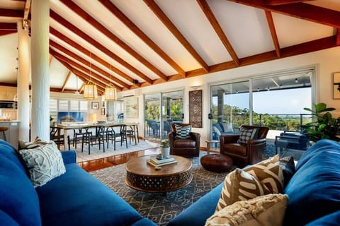 Sink into the sofa, book in hand, and savour the stunning coastal panorama.