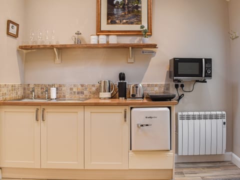 Open plan living space | The Studio at Cross House - Castle Gate Retreats, Kirkby Lonsdale