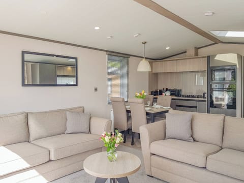 Open plan living space | Ben Vorlich Lodge, St Fillans