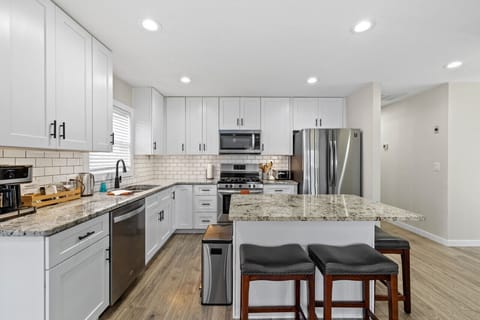 Fully equipped and clean kitchen