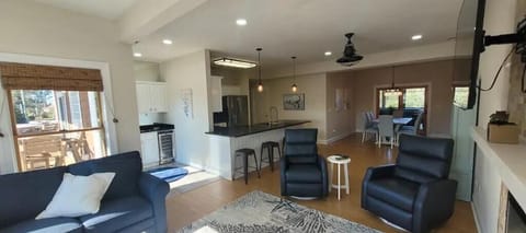 Living, Kitchen, bar and dining rooms