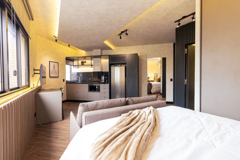1 bedroom, desk, free WiFi