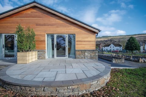 Suite 9 - Sleeping Giant Hotel - Pen Y Cae Inn (4320)