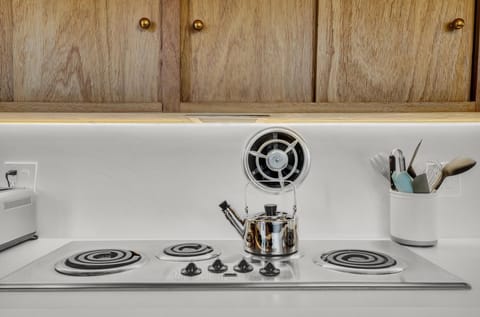 1957 Thermador Range