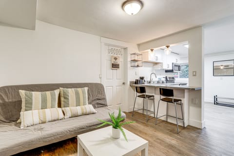 Redmond Vacation Rental | 2BR | 1BA | 850 Sq Ft | Stairs Required
