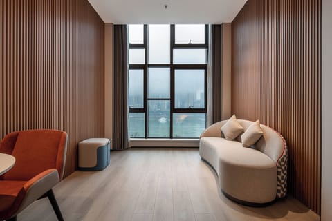 Standard Room, 1 King Bed, River View | Premium bedding, down comforters, minibar, desk