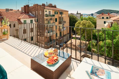 Apartment | Terrace/patio