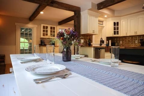 Farmhouse Style Kitchen with all the Modern Amenities