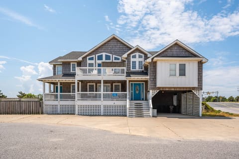 SH450: Sea You Soon | Front Exterior