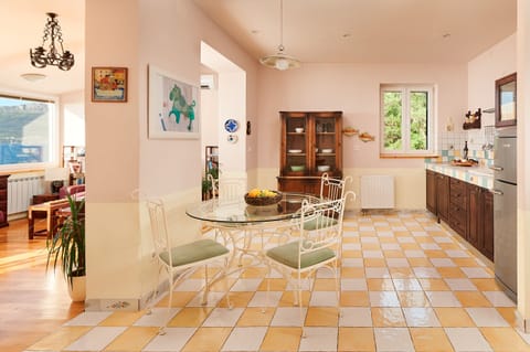 Classic Apartment | Private kitchen | Fridge, microwave, oven, stovetop