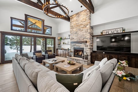 56700 Dancing Rock-06