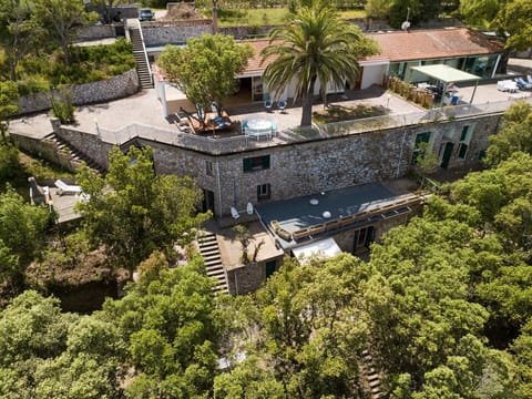 Activities, Amenities, Balcony / Terrace / Patio, Building Exterior, City, Scenic View, Spring, Summer, Wellness