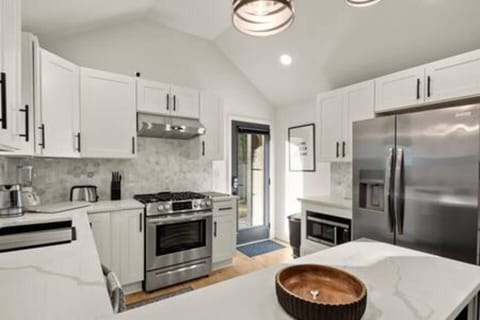 3d253142 8c3d 478f b2bf 85d5ffee7c20