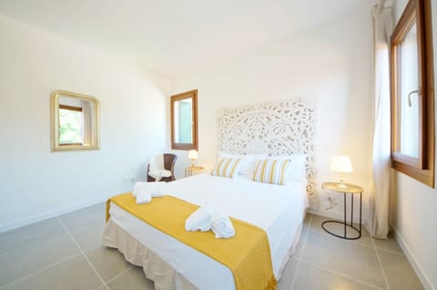 Apartment | 3 bedrooms, bed sheets