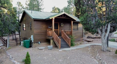 Welcome to the Cozy Hideaway!