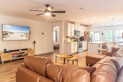 Open layout so the cook never misses the conversation. 