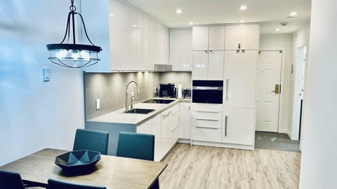 Fully renovated kitchen with Miele appliances