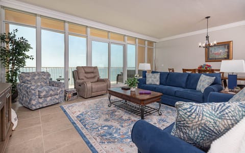 Phoenix Gulf Towers 2602, Tower One, Orange Beach, Alabama, beach front, 2 bedroom condominium on the 26th floor