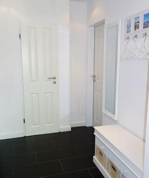 Entrance / Reception