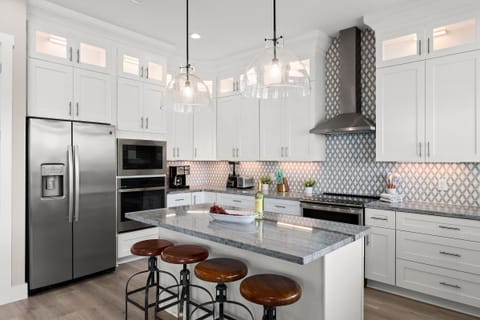 Fully equipped kitchen