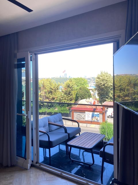 Grand Room | Premium bedding, minibar, in-room safe, soundproofing