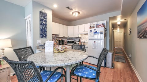 Open Kitchen/Dining Design Plan for Easy Meals & Delicious Dining