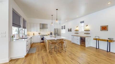Kitchen and bar area