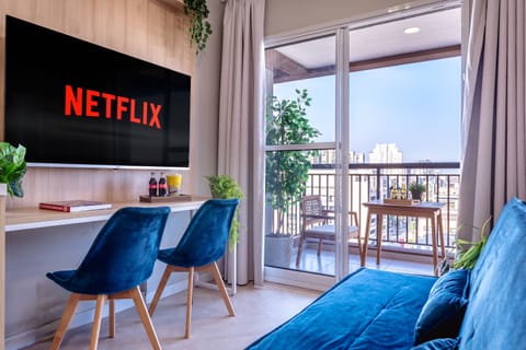 Apartment | Living area | TV