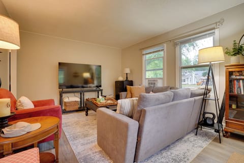 Lakeland Vacation Rental | 2BR | 1BA | 1,150 Sq Ft