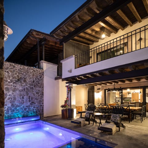 Exclusive House | Balcony view