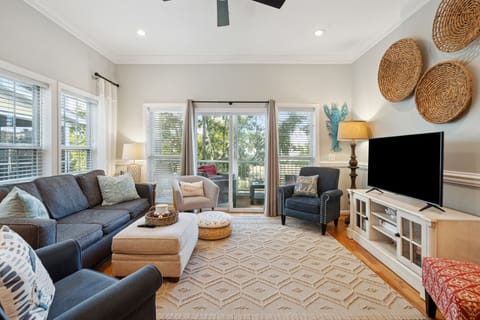 Living Room W/ Sleeper Sofa