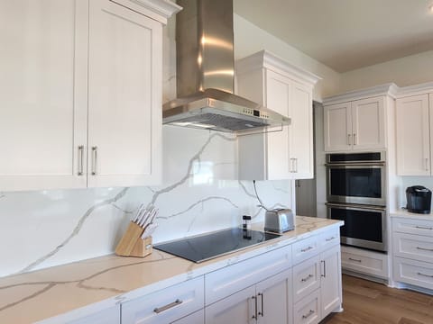 State of the arch kitchen appliances.