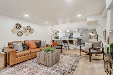 Welcome to Sundance Retreat! Kick back, relax, and savor a moment with a cup of coffee in hand. Our inviting space is designed for your well-deserved tranquility.