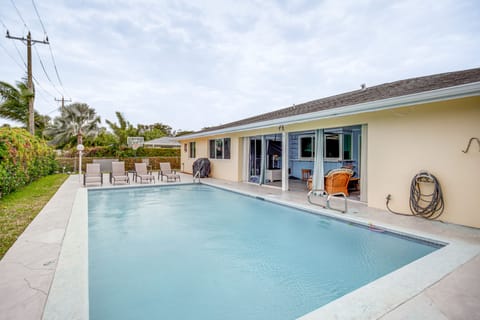 Fort Myers Vacation Rental | 4BR | 2.5BA | Step-Free Entry | 2,300 Sq Ft